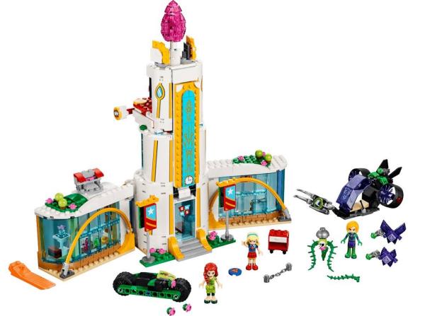 Lego DC superheroe girl high school