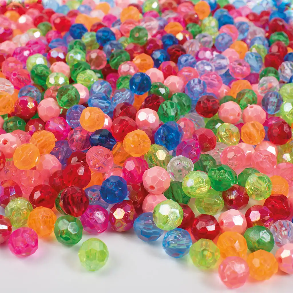 PlayBox: Mărgele de plastic colorat pentru decorare, pachet de 250 bucăți.