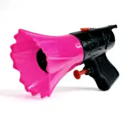 2in1 pistol de apă și fluier culorile negru-pink