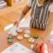 Melissa &amp; Doug: Set de prăjituri din lemn - Spin Master
